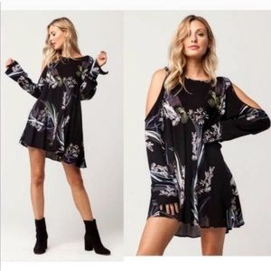 XS Free People Black flowy long sleeve cut-out sun dress